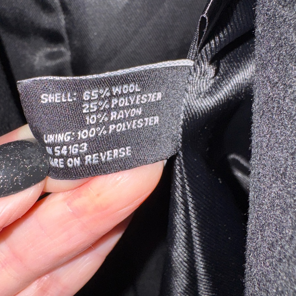 Warm & Cozy Jones New York Women’s Black Long Coat With Hood Size 18W - Picture 10 of 15